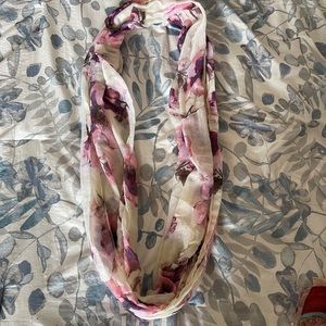 Infinity scarf